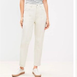 (3 FOR 25)Ann Taylor LOFT jeans Pintucked Highrise “the straight,” Cream, size 8